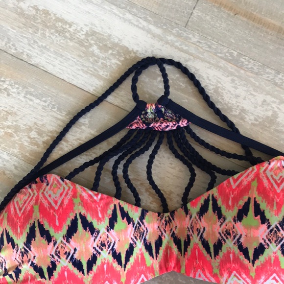 ❤️Tini Bikini Size Large Top ties around neck/back - Picture 3 of 5